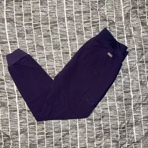 Purple FIGS Zamora jogger size small